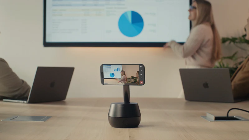Los streamers vloggers y cineastas de teléfonos inteligentes se alegran con el soporte de seguimiento con Dockkit La forma más fácil de hacer FaceTime, crear vídeos llenos de acción y usar las manos libres para la transmisión en vivo - Image 6